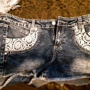 Rue 21 shorts. Size 13/14 curvy. New w/tag.